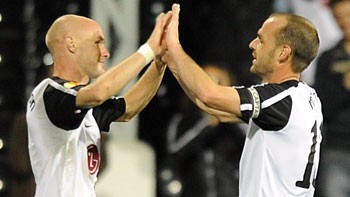 Andy Johnson celebrates with goalscorer Danny Murphy